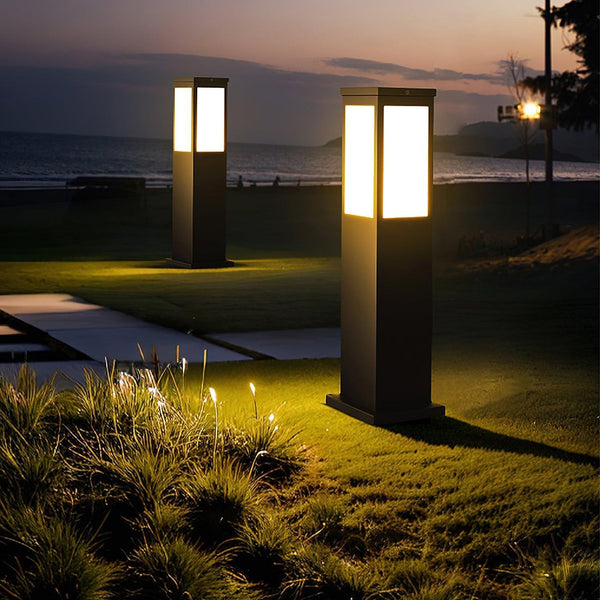 Ray Bollard Solar Outdoor Light